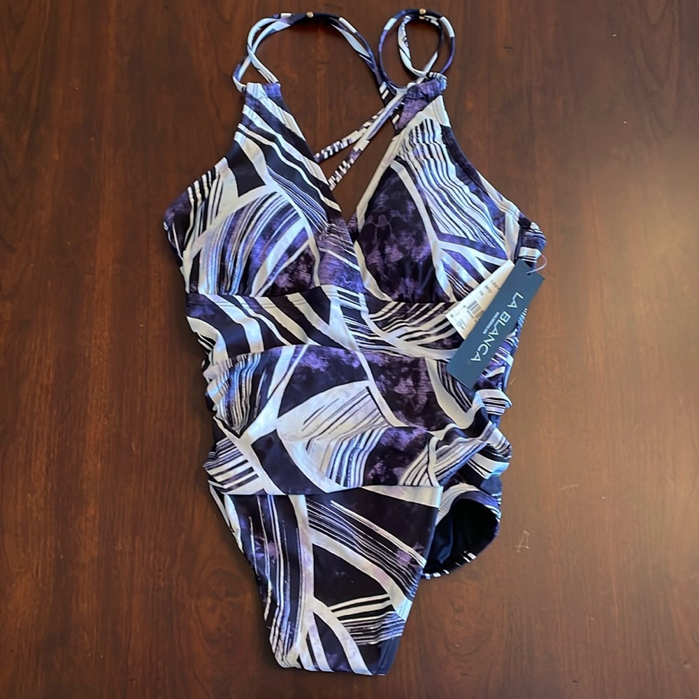 🌴LA BLANCA NWT Women’s Gorge, Sexy One Piece. Sz 10. Awesome colors/pattern‼️